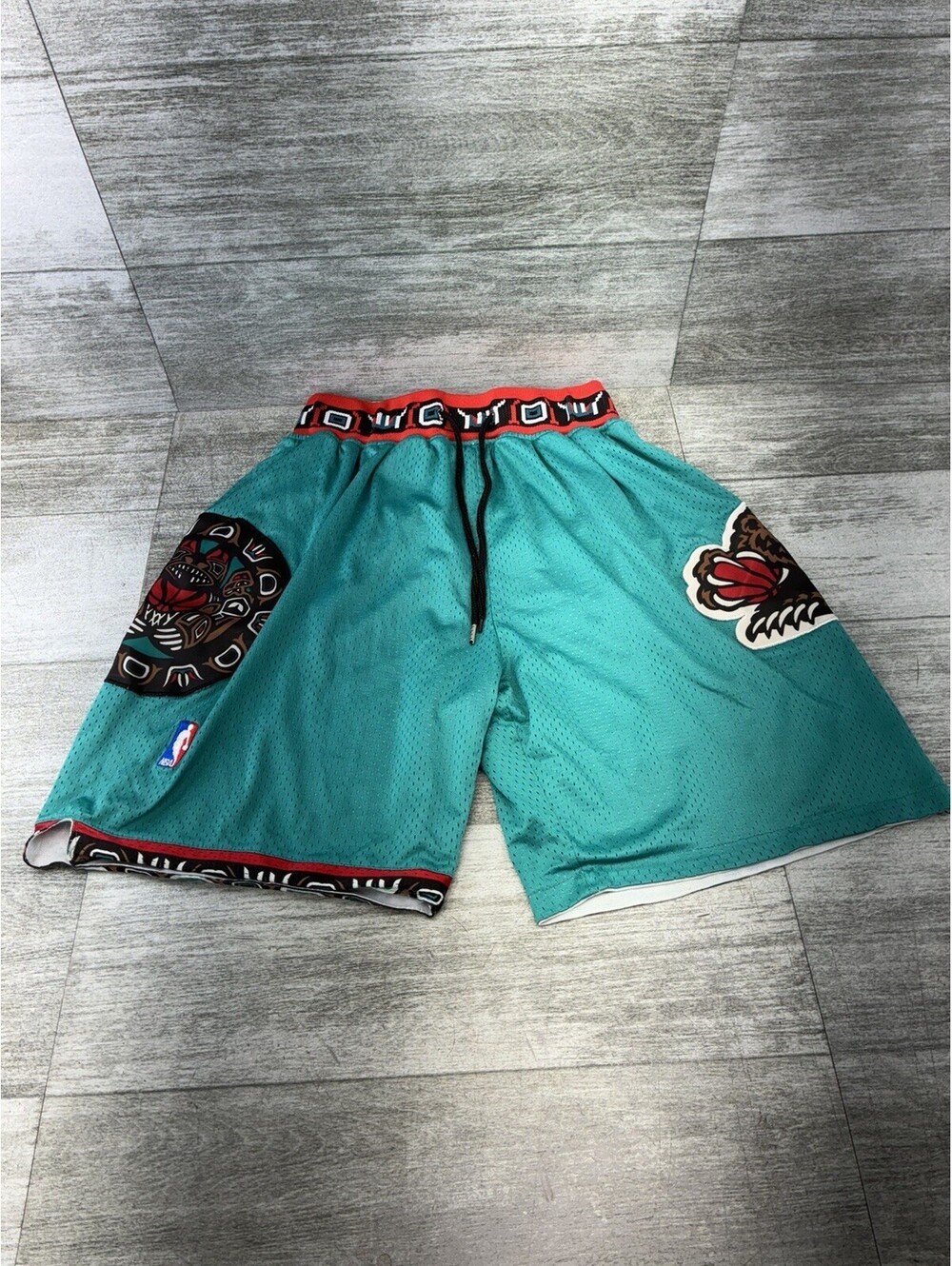 VTG Vancouver Grizzlies 1995-96 Just Don NBA Basketball Shorts USA Made Large
